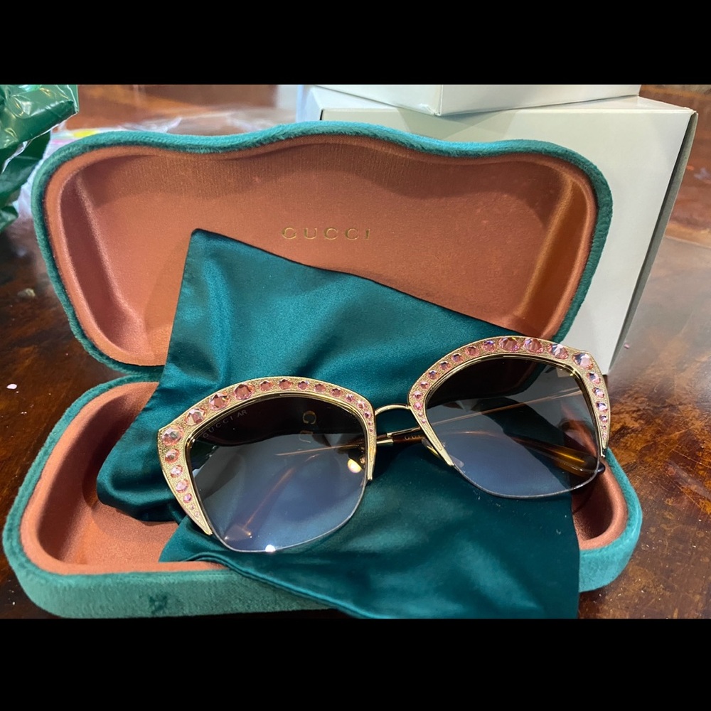 Gucci Women's Sunglasses with Pink and Gold Accents